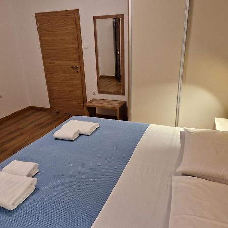 Apartments Cerovic Малинска Экстерьер фото