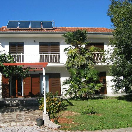 Apartments Cerovic Малинска Экстерьер фото