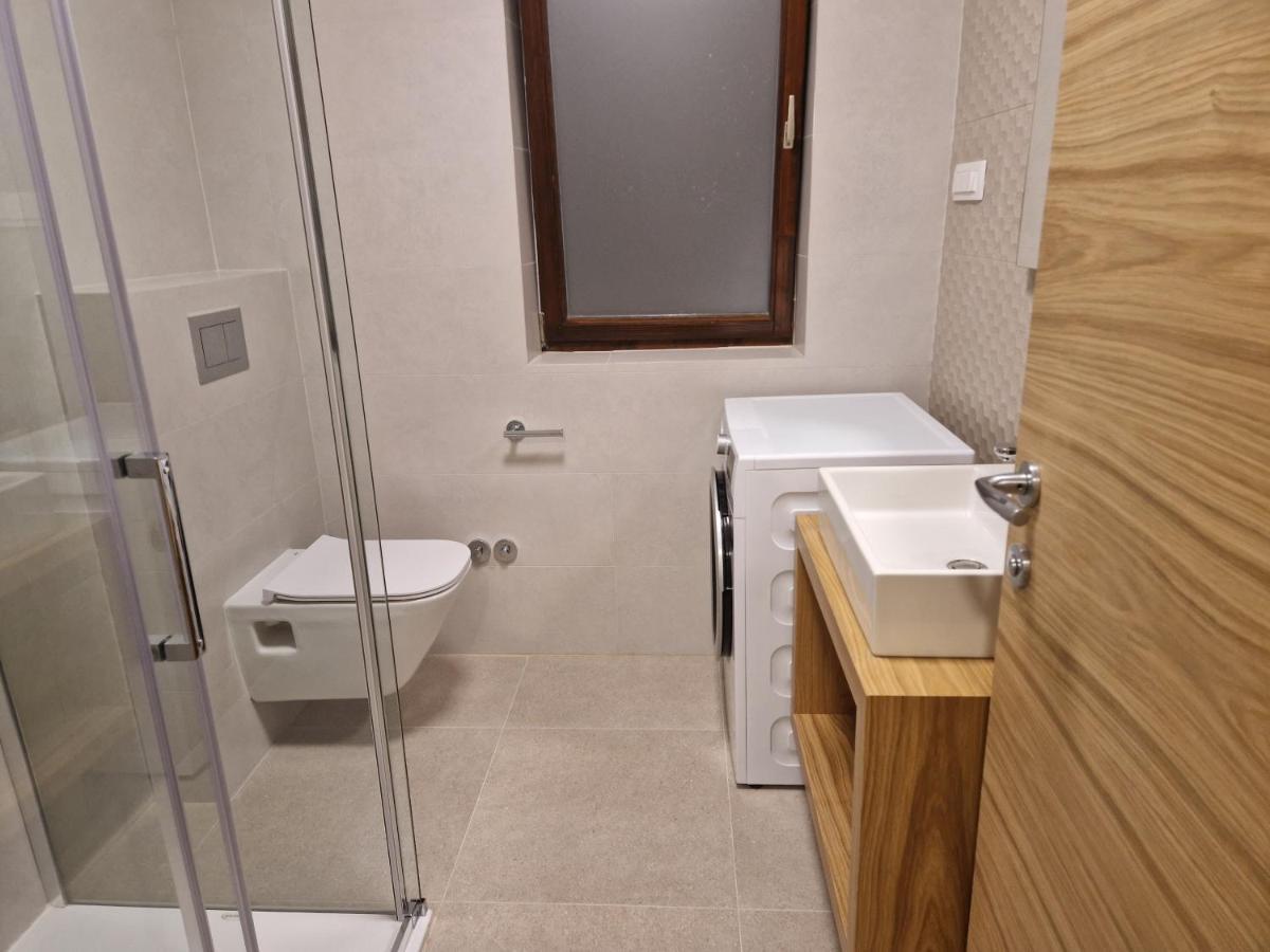 Apartments Cerovic Малинска Экстерьер фото