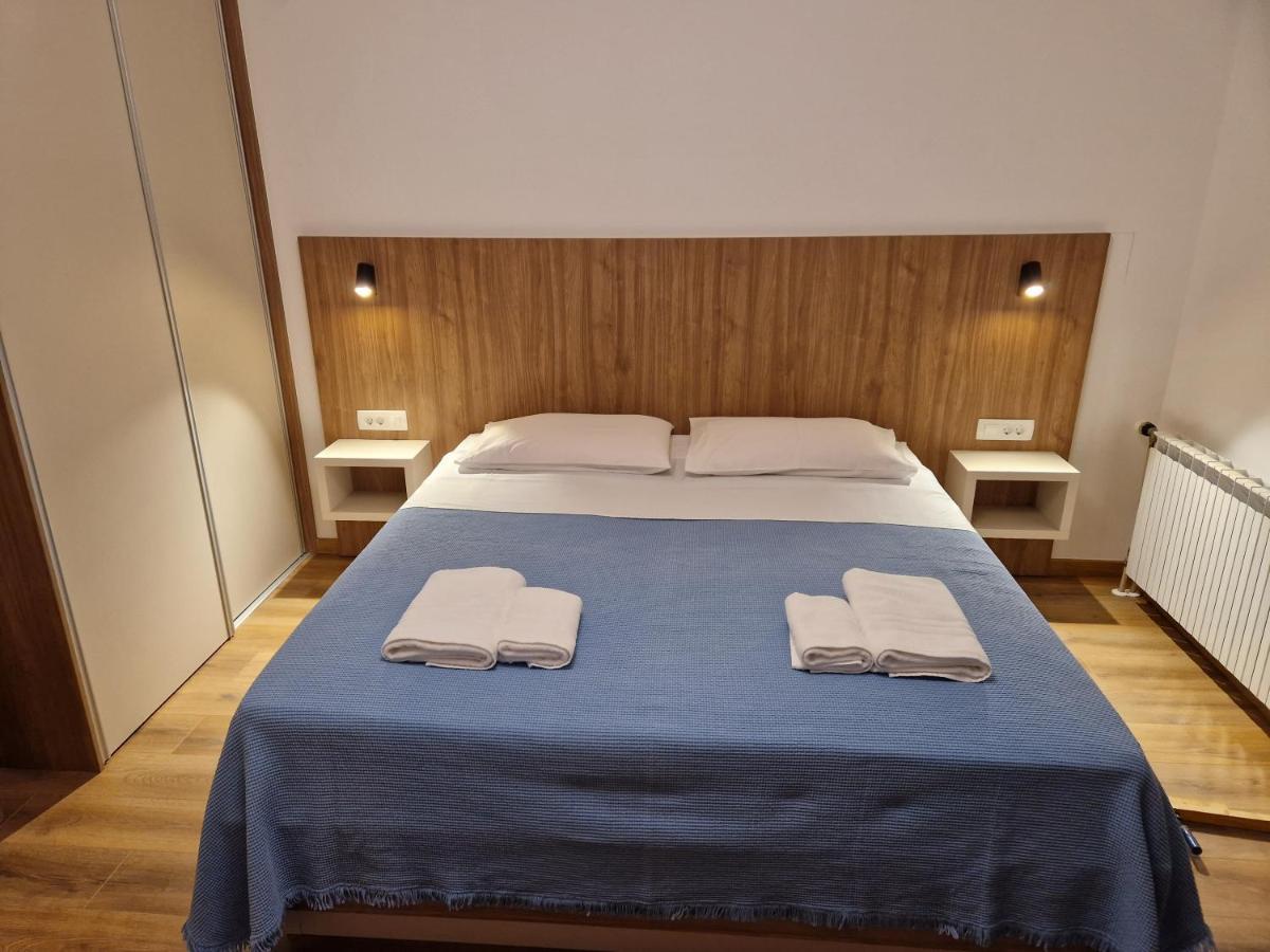 Apartments Cerovic Малинска Экстерьер фото