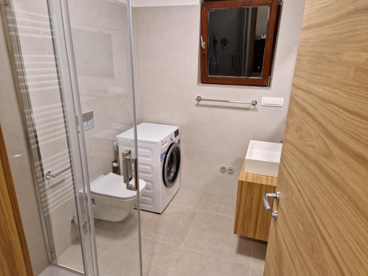 Apartments Cerovic Малинска Экстерьер фото