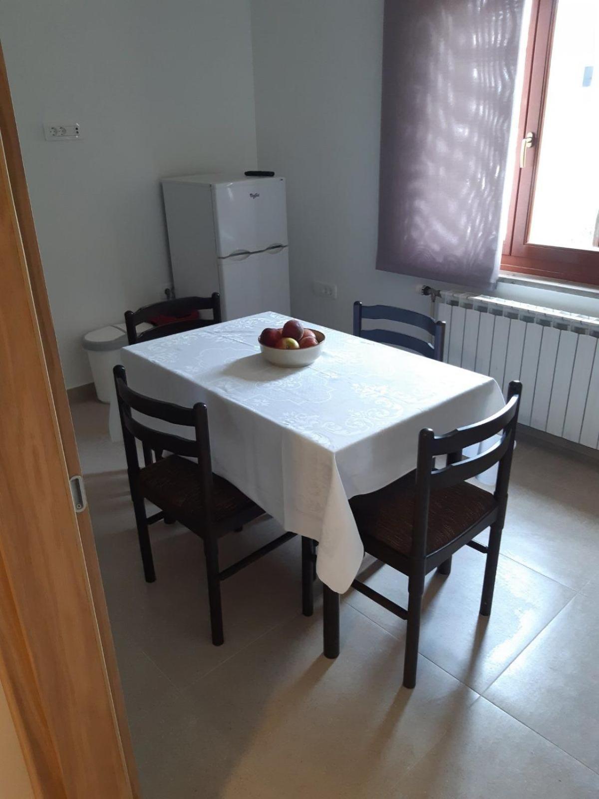Apartments Cerovic Малинска Экстерьер фото