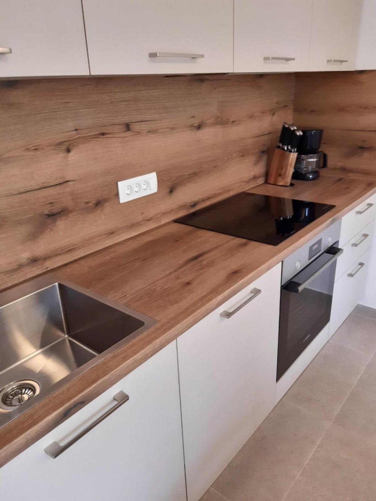 Apartments Cerovic Малинска Экстерьер фото