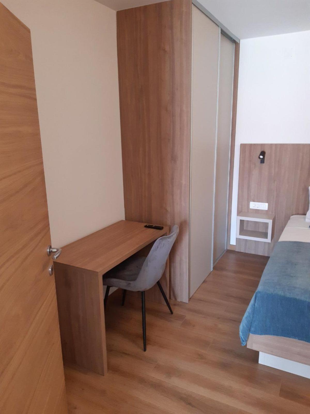 Apartments Cerovic Малинска Экстерьер фото